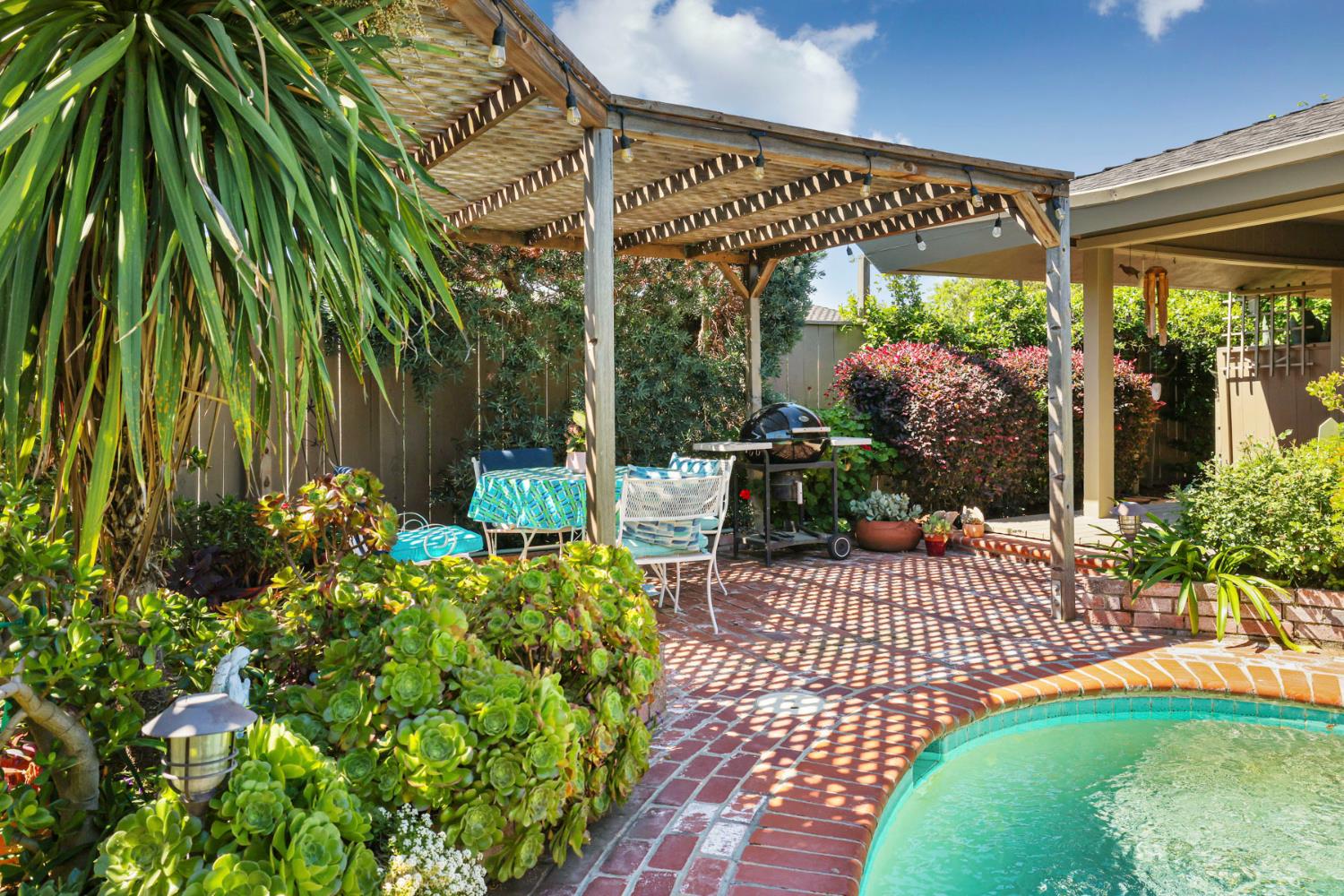 2406 Kenmore Ct, Modesto, CA 95350