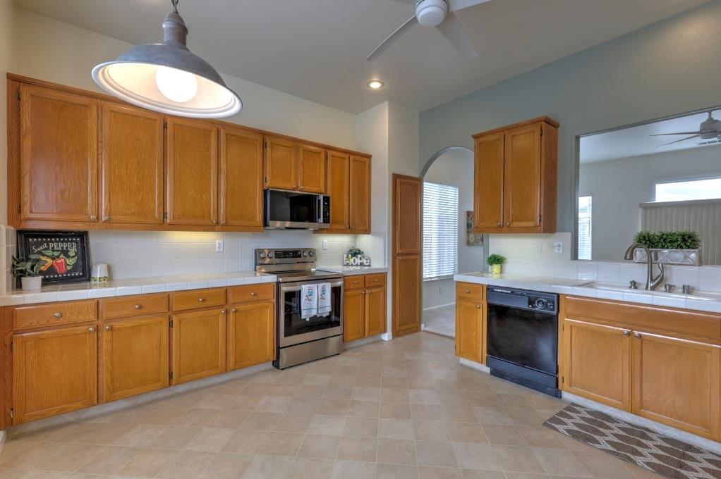 3501 Red Maple Dr, Modesto, CA 95355