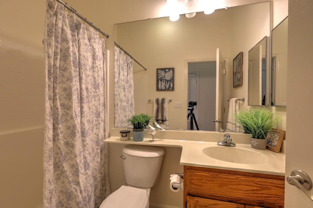 3501 Red Maple Dr, Modesto, CA 95355