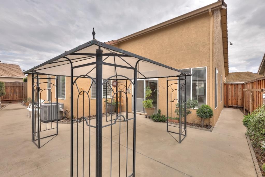 3501 Red Maple Dr, Modesto, CA 95355