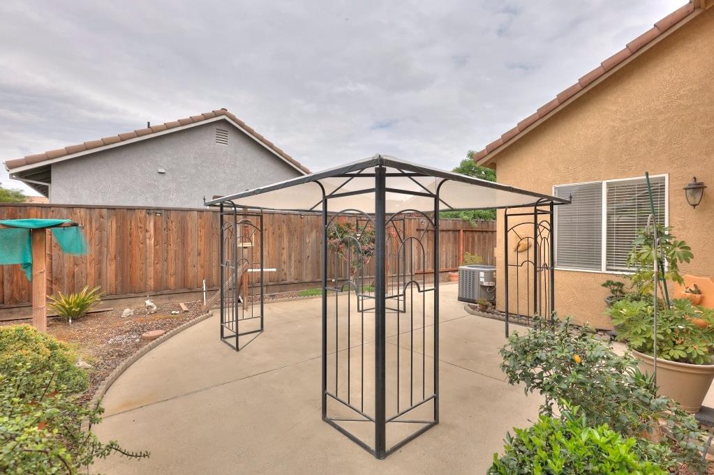 3501 Red Maple Dr, Modesto, CA 95355