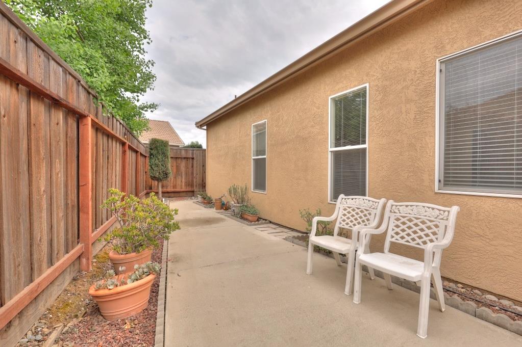 3501 Red Maple Dr, Modesto, CA 95355