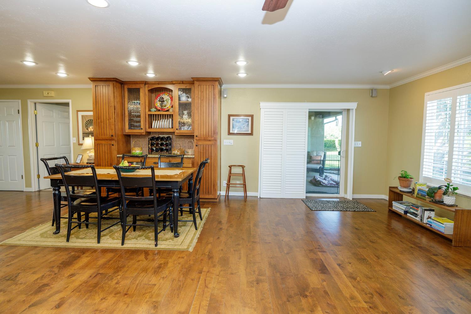 29209 Orange Ave, Escalon, CA 95320