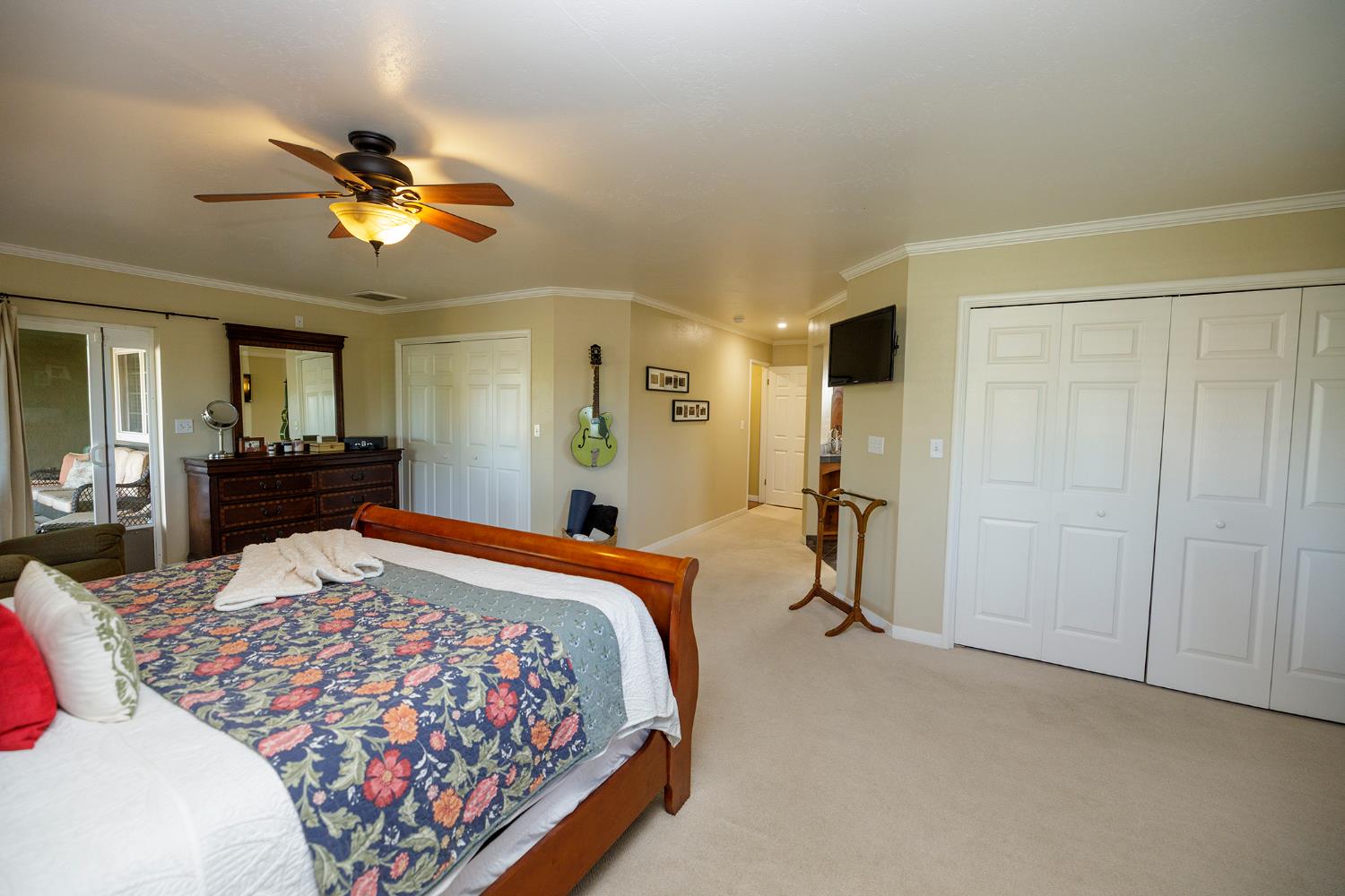 29209 Orange Ave, Escalon, CA 95320