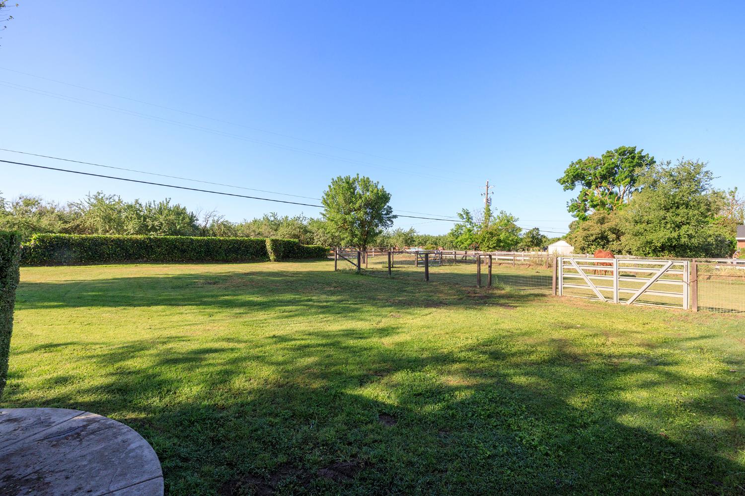 29209 Orange Ave, Escalon, CA 95320