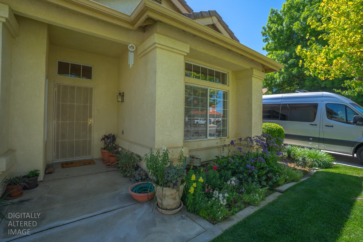 1817 Brooks Ct, Los Banos, CA 93635