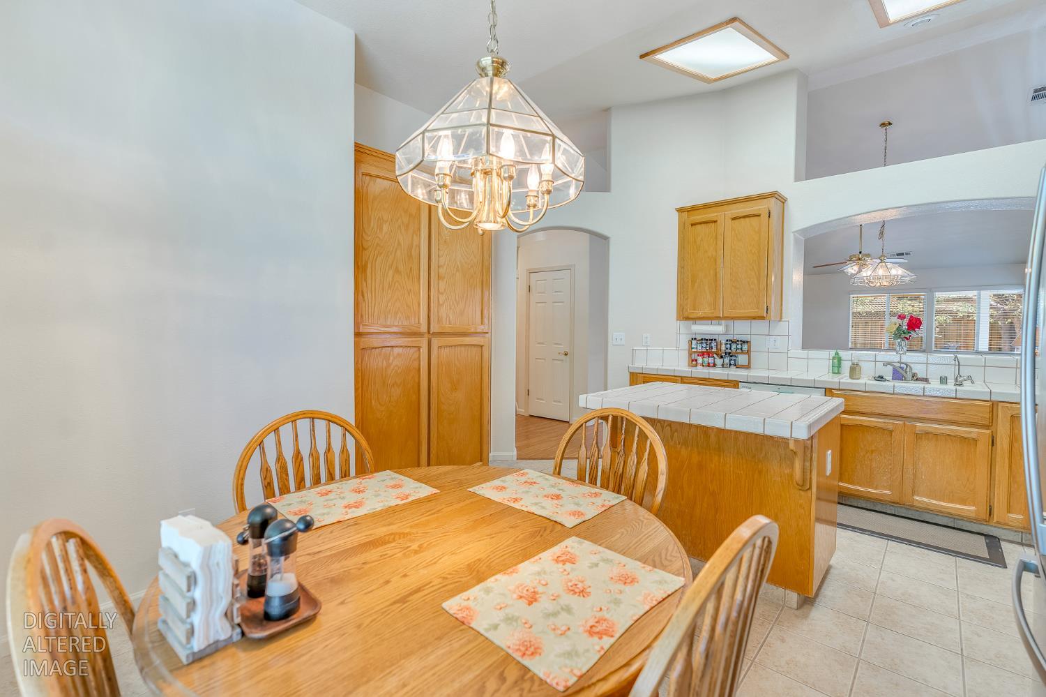 1817 Brooks Ct, Los Banos, CA 93635