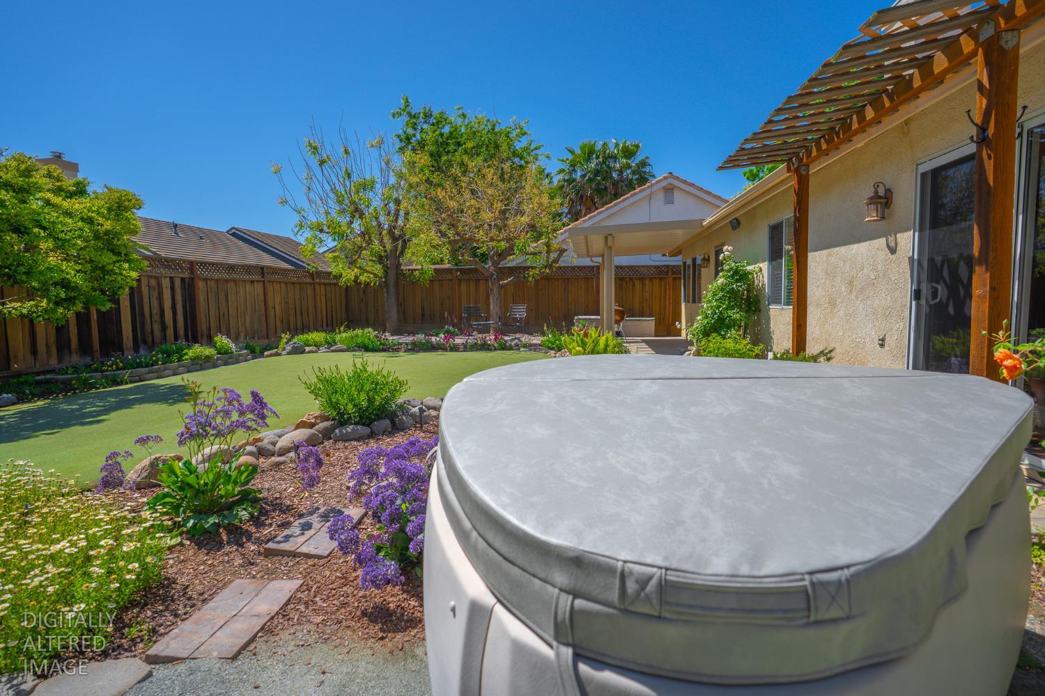 1817 Brooks Ct, Los Banos, CA 93635