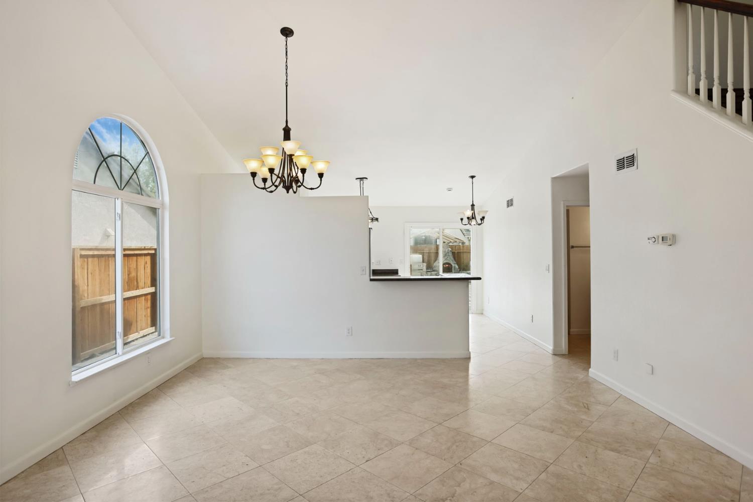 1212 Mcknight Ct, Modesto, CA 95351