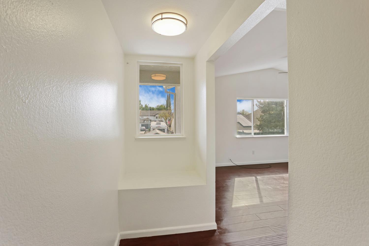 1212 Mcknight Ct, Modesto, CA 95351