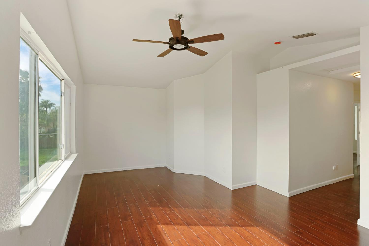 1212 Mcknight Ct, Modesto, CA 95351