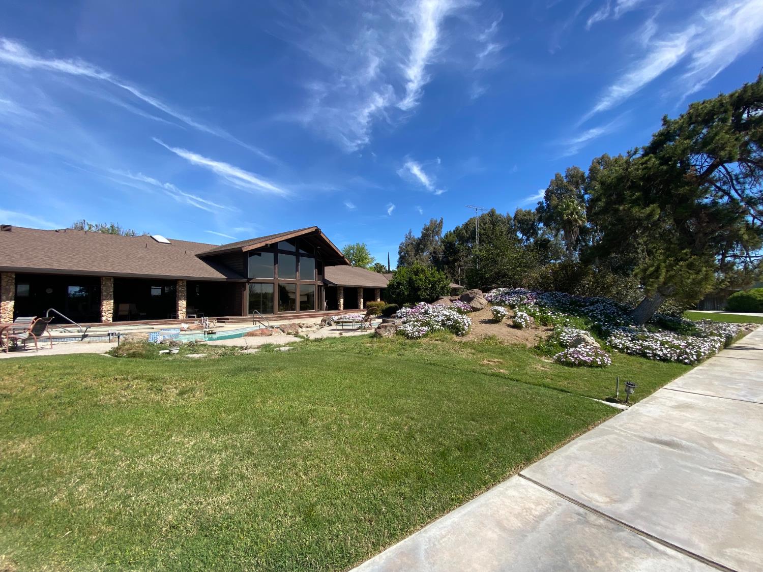 24916 S Manteca Rd, Manteca, CA 95337