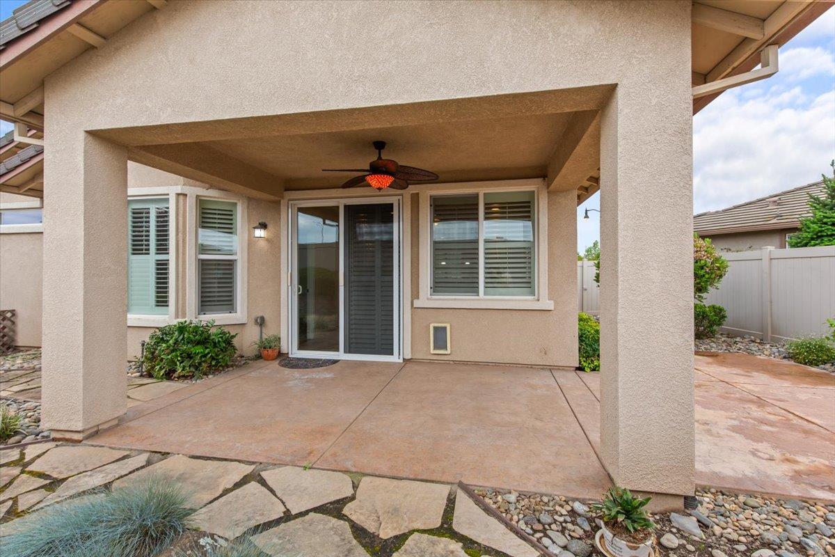 2053 Shady Oak St, Manteca, CA 95336