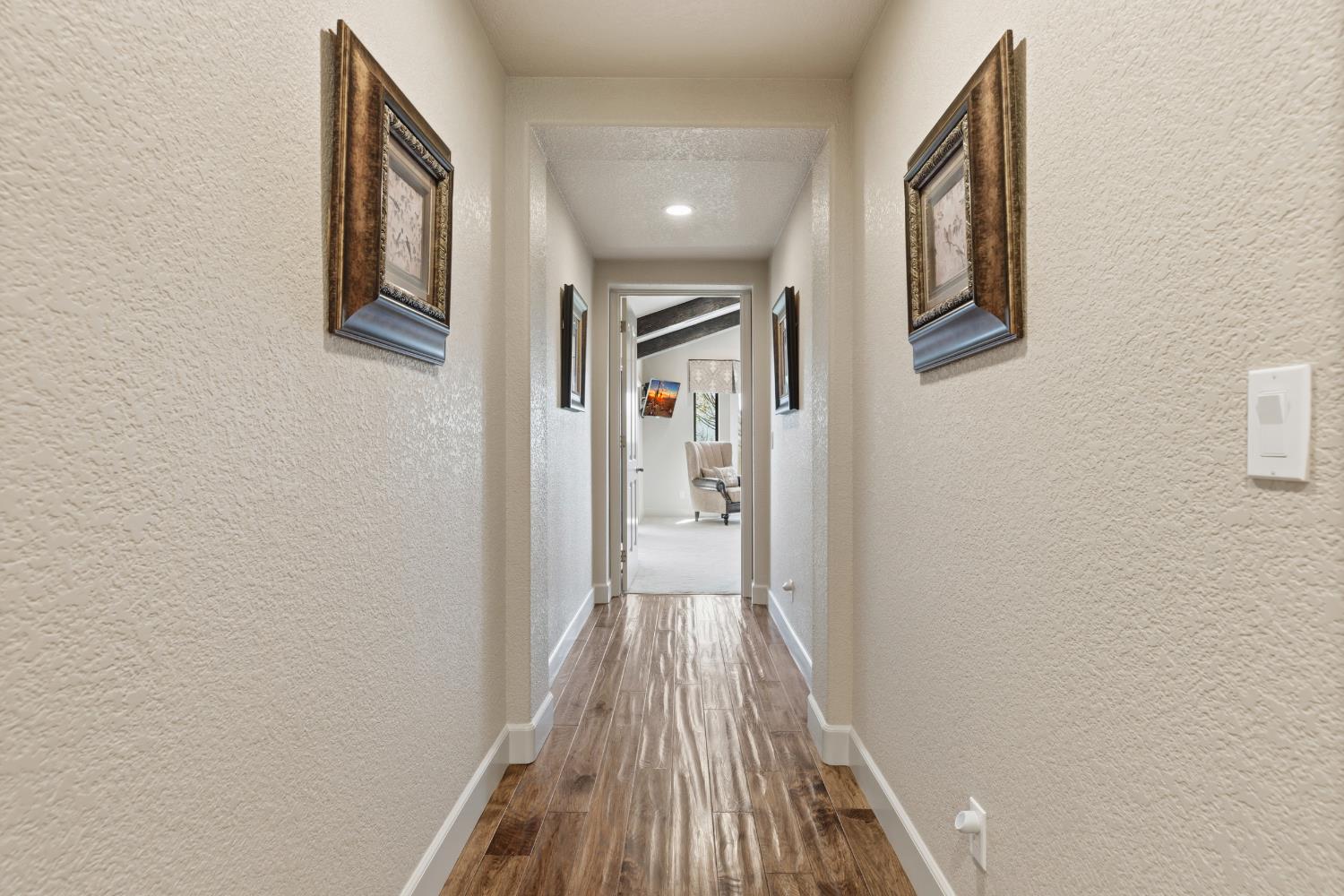 9000 Oak View Dr, Oakdale, CA 95361