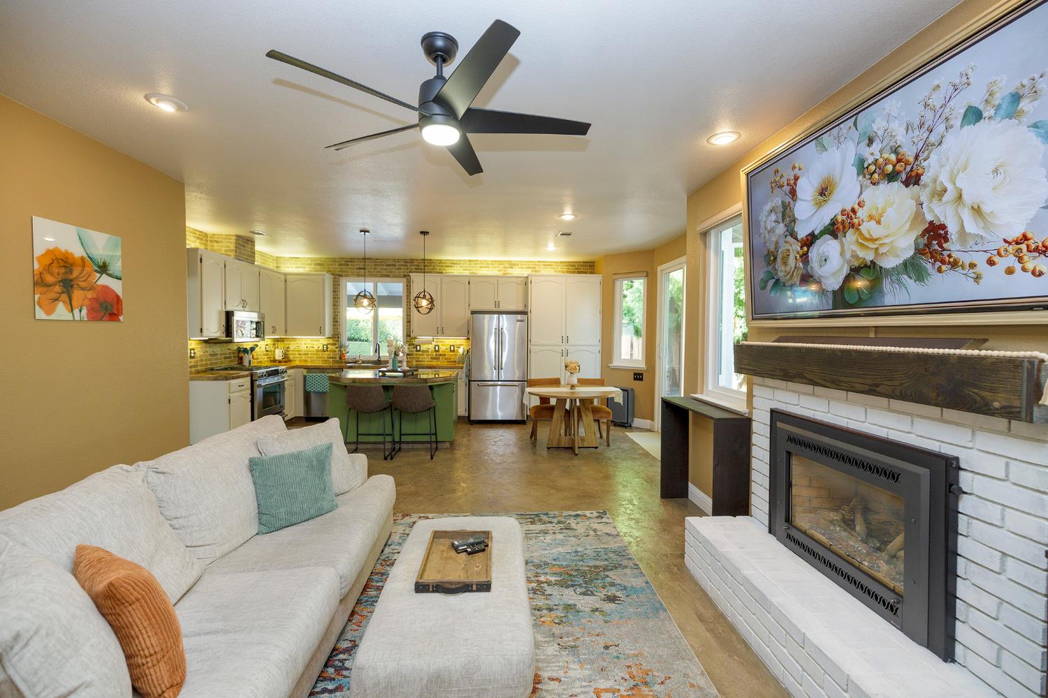 227 Van Dyken Way, Ripon, CA 95366