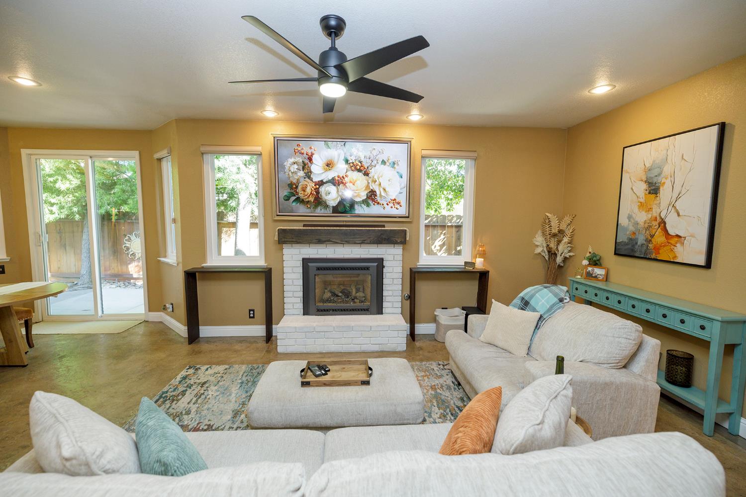 227 Van Dyken Way, Ripon, CA 95366