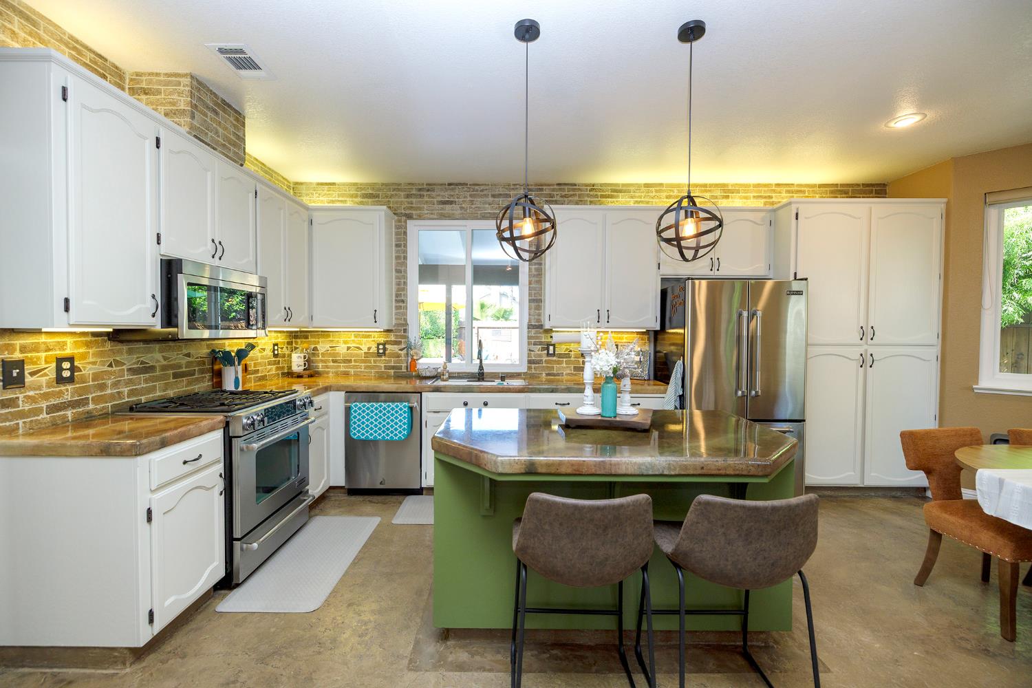 227 Van Dyken Way, Ripon, CA 95366