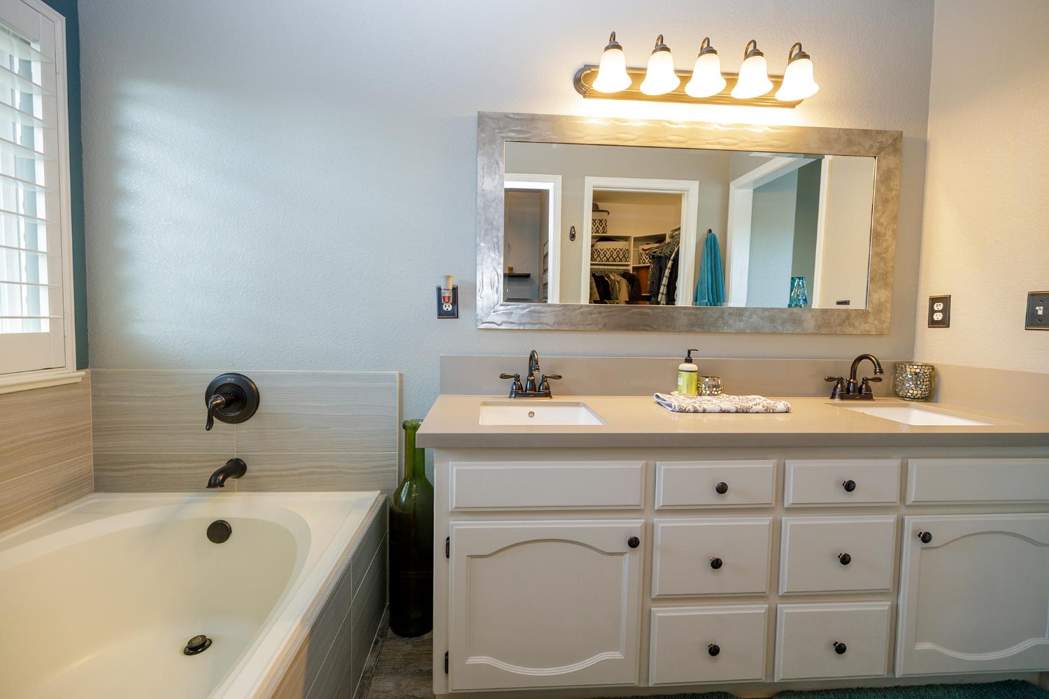 227 Van Dyken Way, Ripon, CA 95366