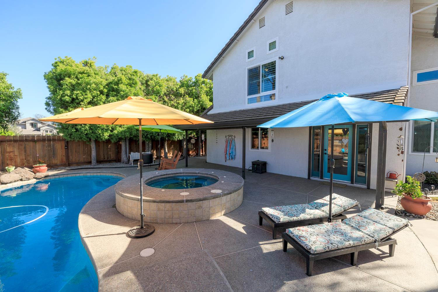 227 Van Dyken Way, Ripon, CA 95366