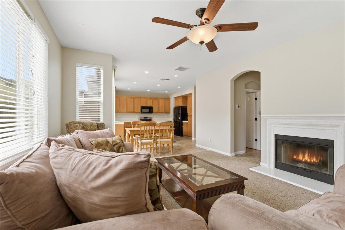 3554 Whitehaven Ave, Ceres, CA 95307