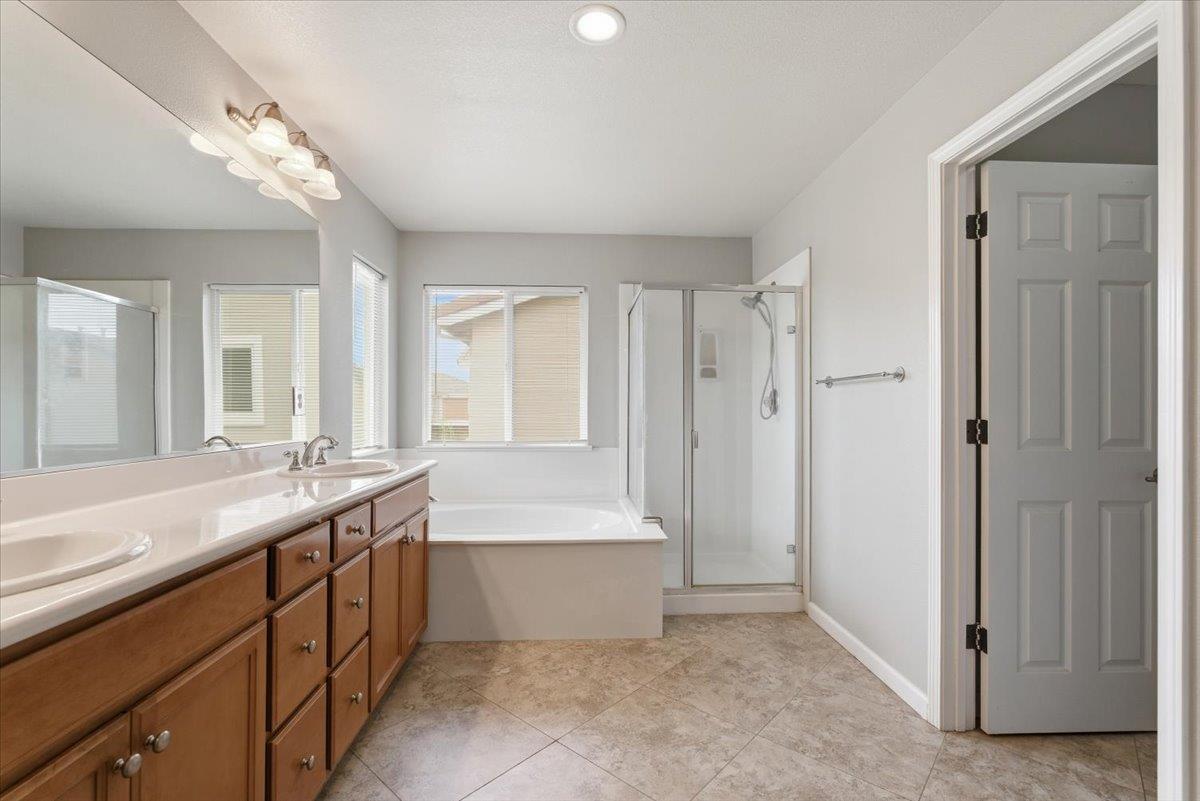 3554 Whitehaven Ave, Ceres, CA 95307