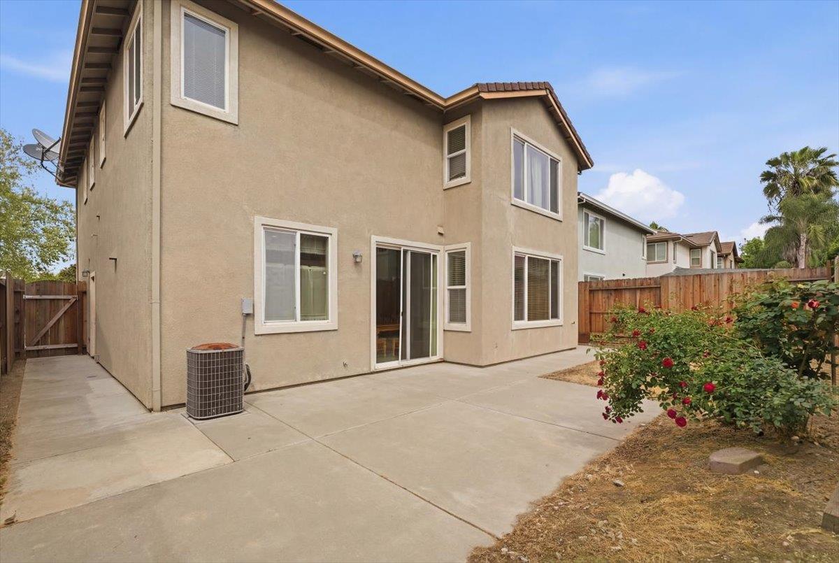 3554 Whitehaven Ave, Ceres, CA 95307