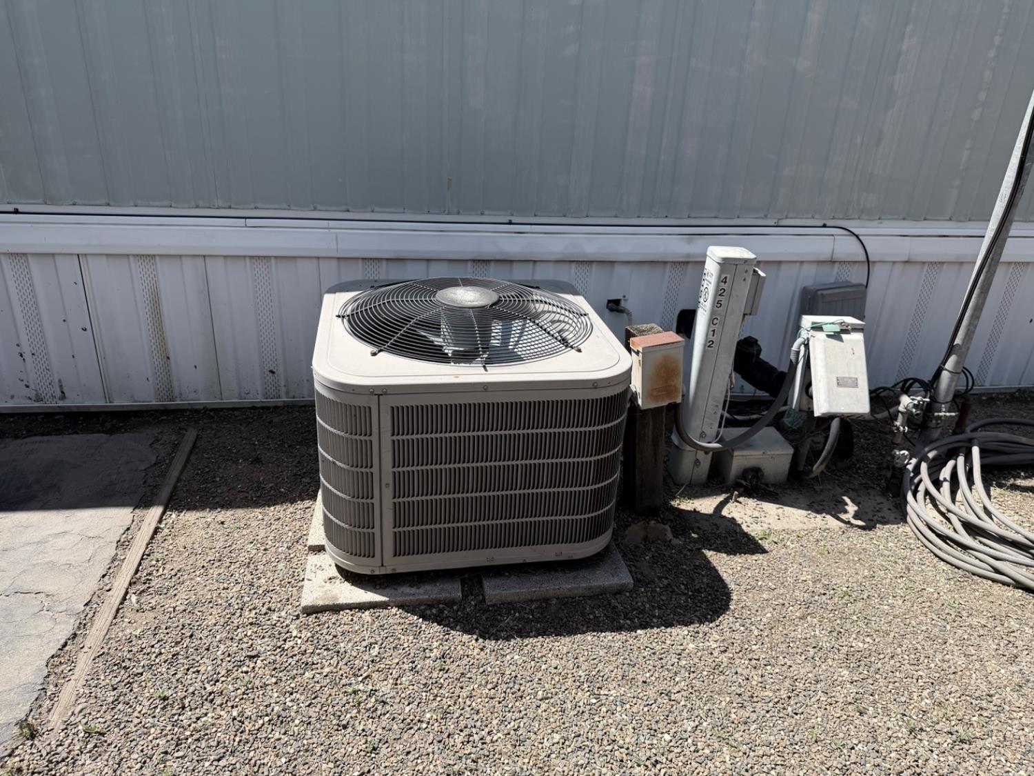 425 20TH CENTURY BLVD #C12, Turlock, CA 95380