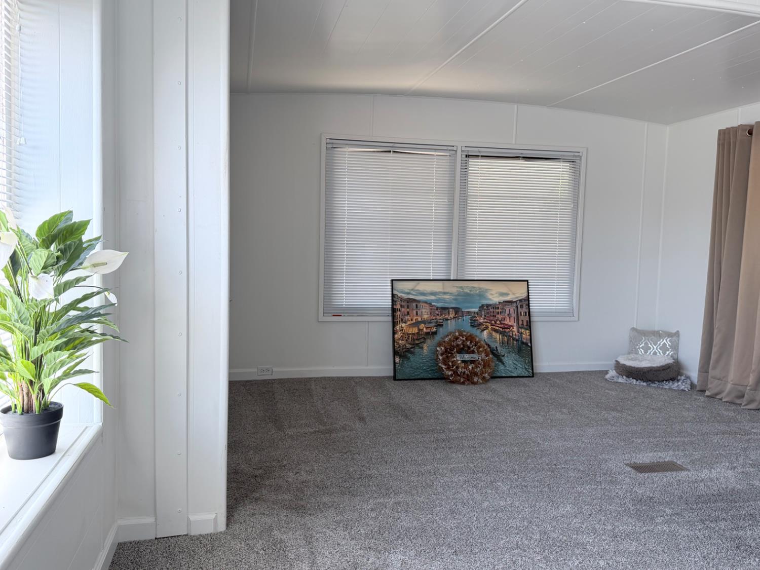 425 20TH CENTURY BLVD #C12, Turlock, CA 95380