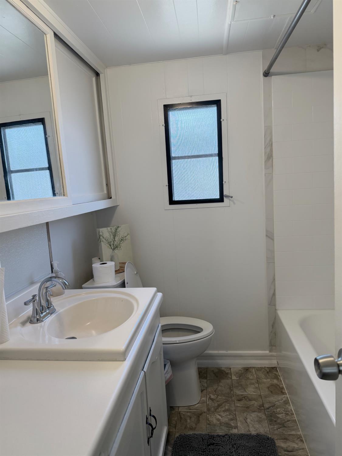 425 20TH CENTURY BLVD #C12, Turlock, CA 95380