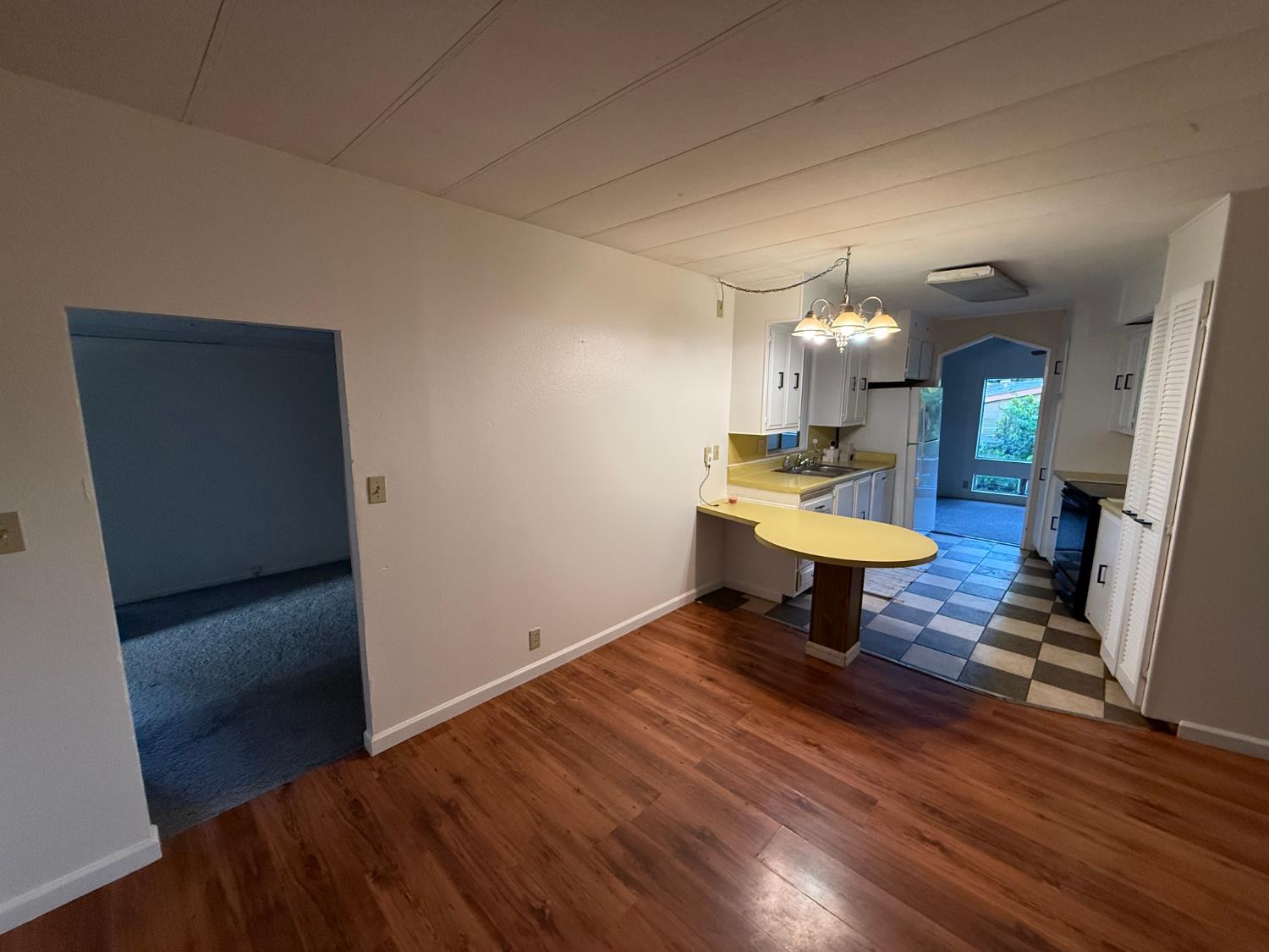 695 Feather Dr, Copperopolis, CA 95228
