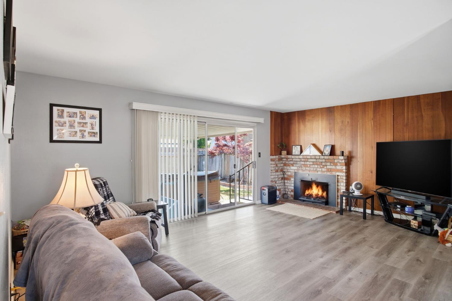 524 Ribier Ave, Modesto, CA 95350