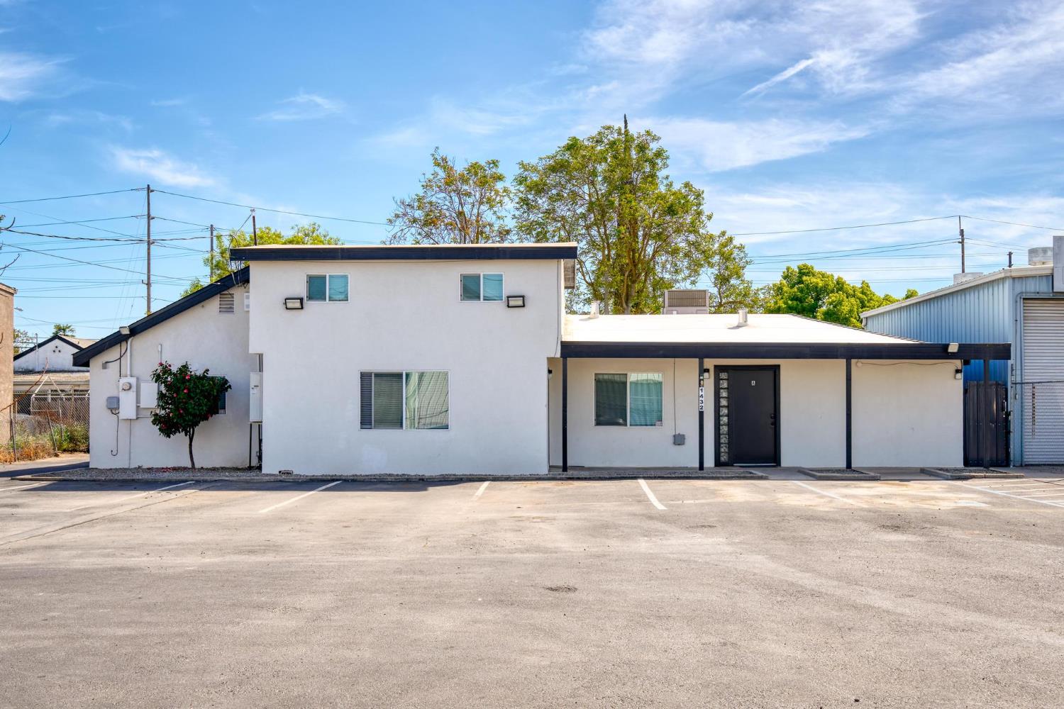 1432 Page Ct, Modesto, CA 95354