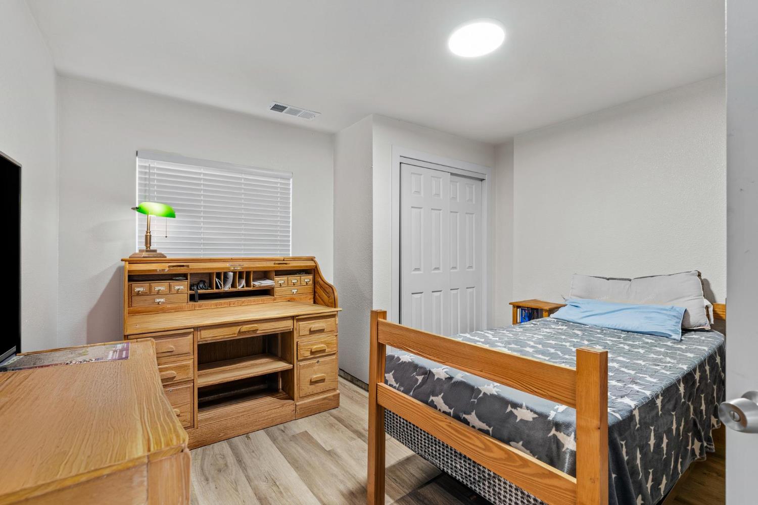 1432 Page Ct, Modesto, CA 95354