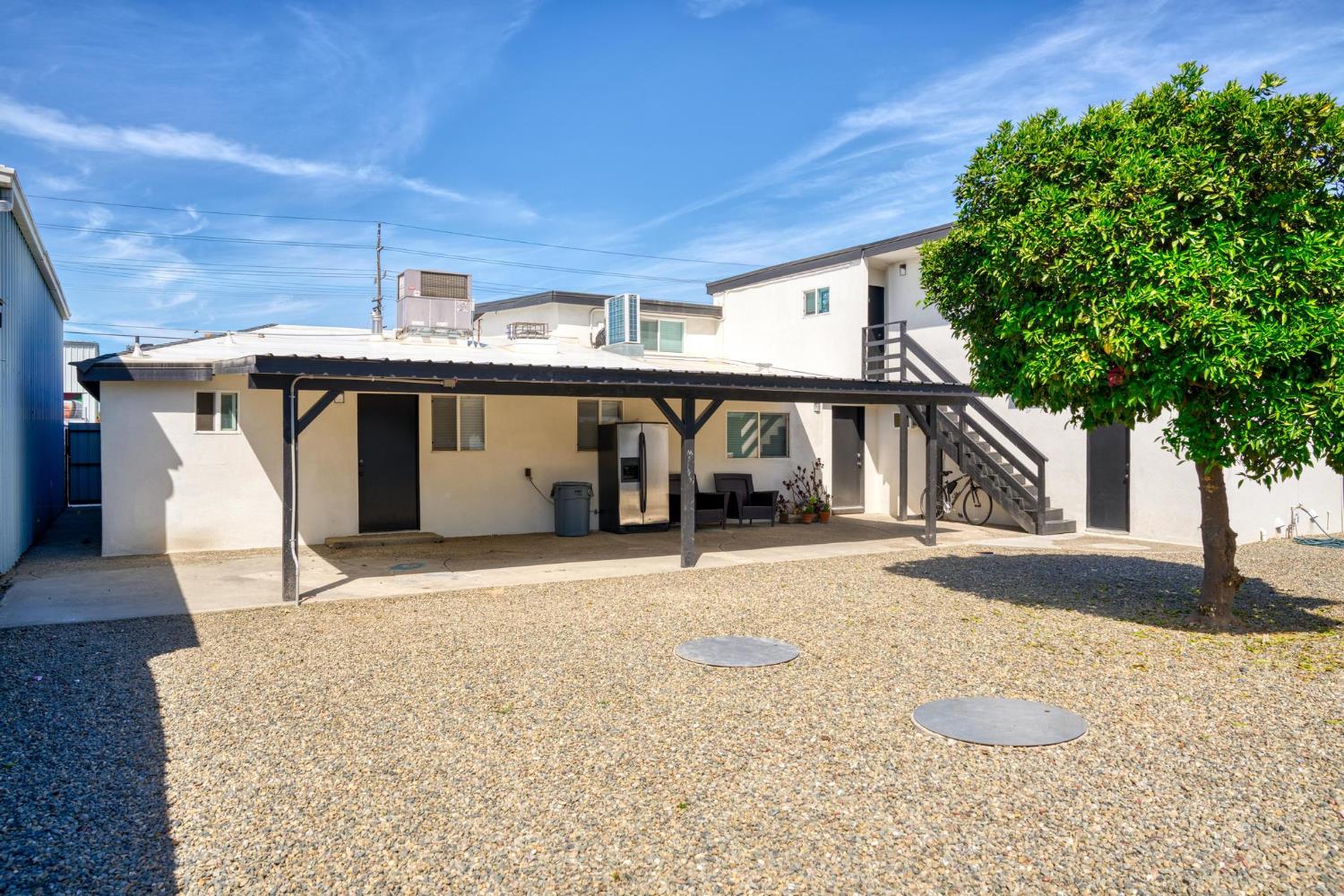 1432 Page Ct, Modesto, CA 95354