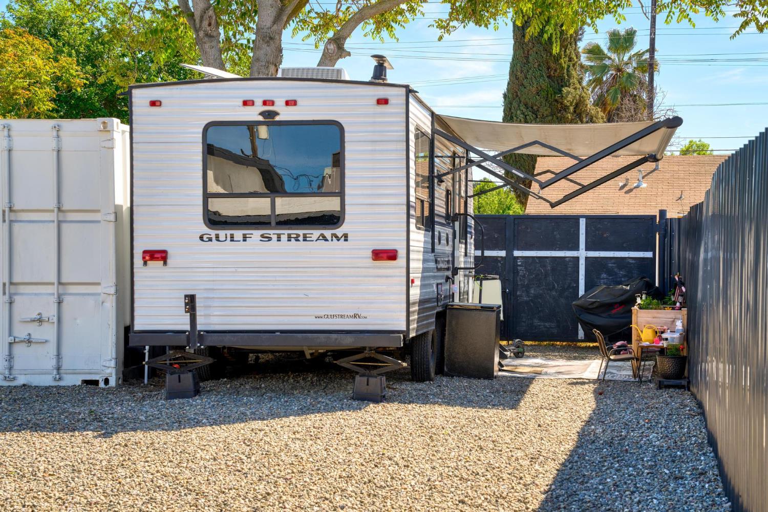 1432 Page Ct, Modesto, CA 95354