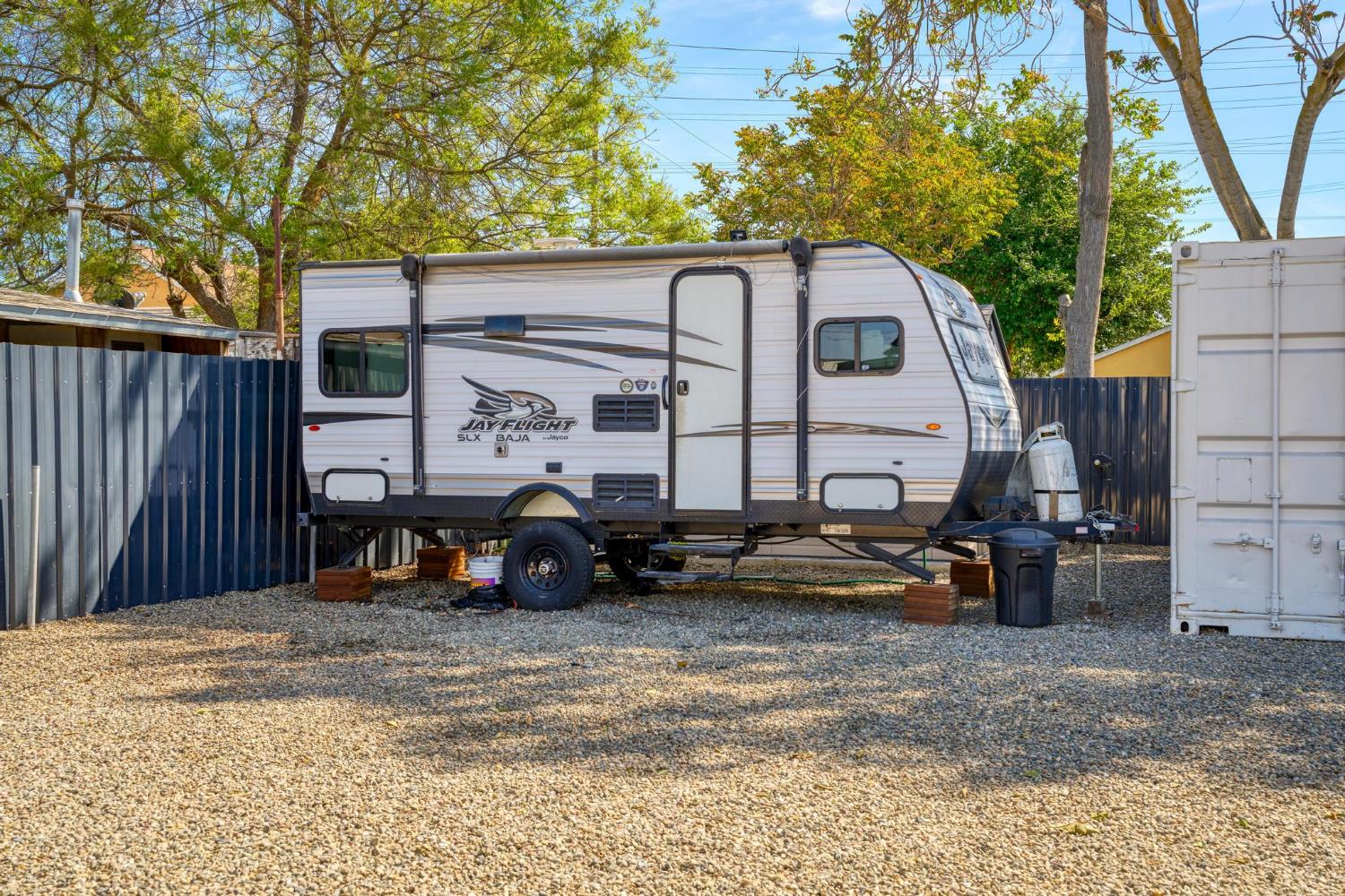 1432 Page Ct, Modesto, CA 95354