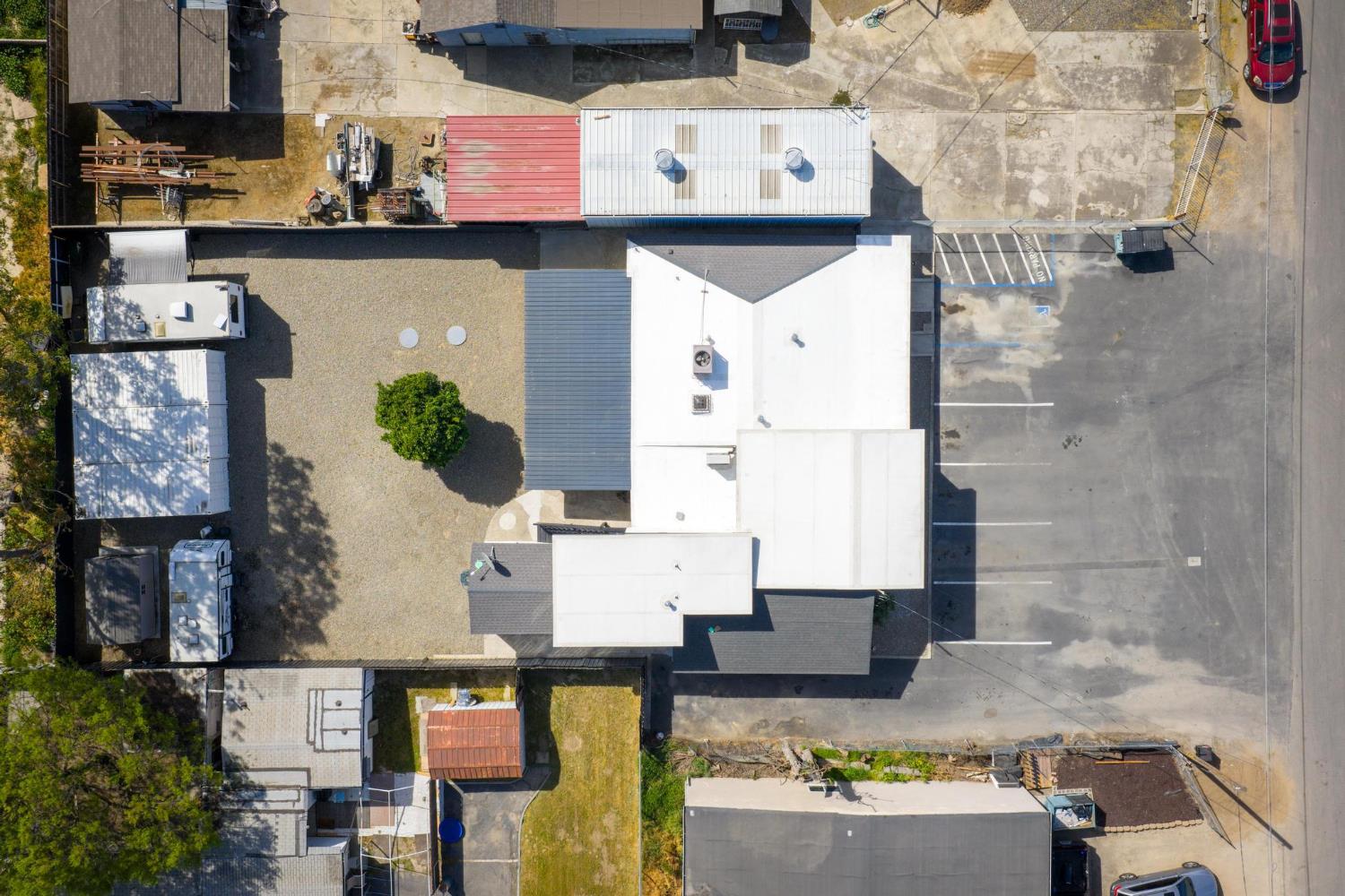 1432 Page Ct, Modesto, CA 95354