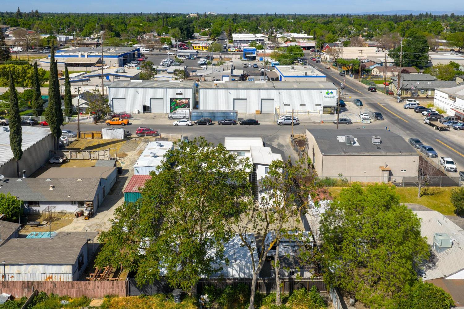 1432 Page Ct, Modesto, CA 95354