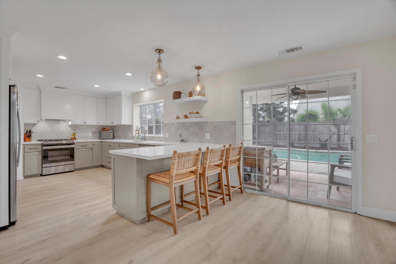 710 Vermeulen Dr, Ripon, CA 95366