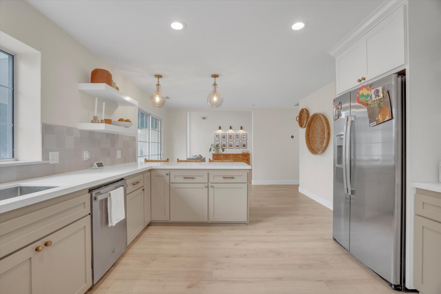 710 Vermeulen Dr, Ripon, CA 95366