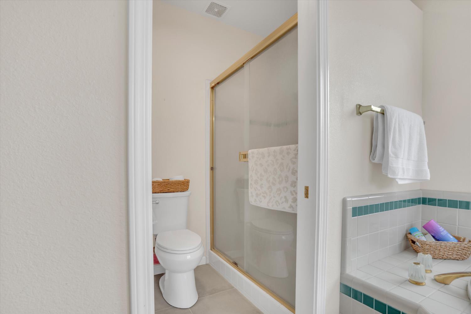 710 Vermeulen Dr, Ripon, CA 95366