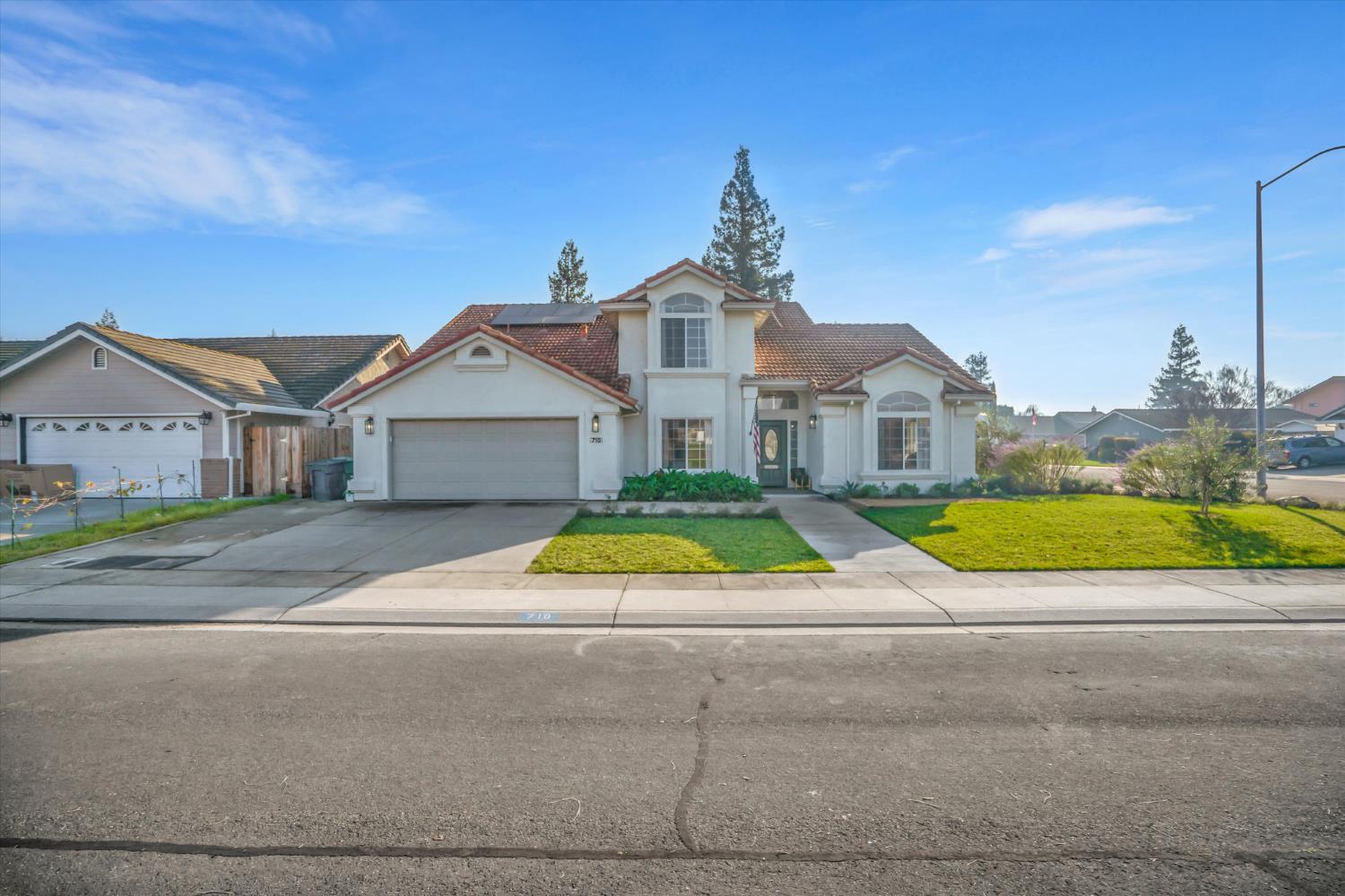 710 Vermeulen Dr, Ripon, CA 95366