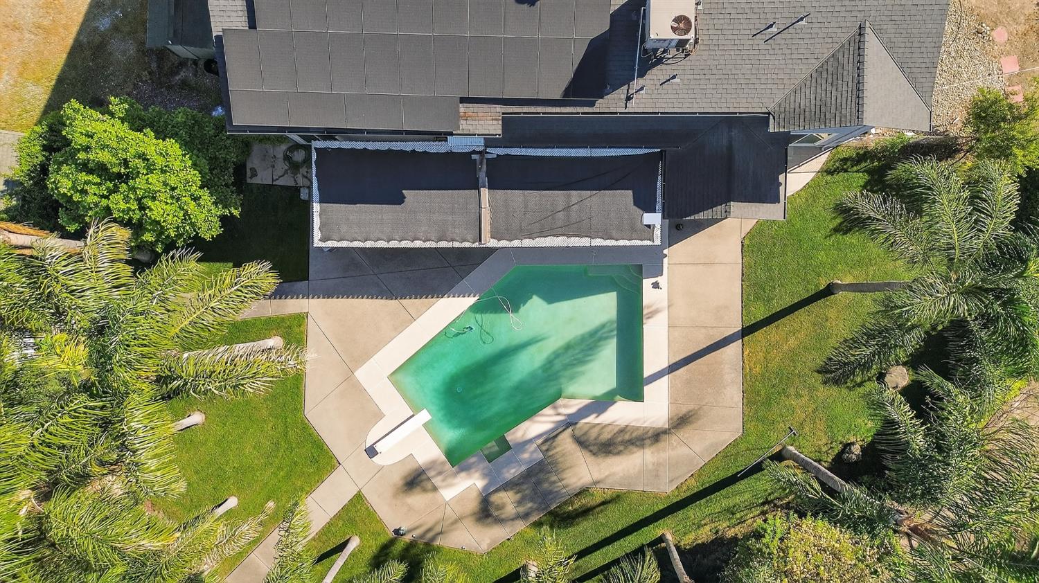 19195 Dahlin Rd, Escalon, CA 95320