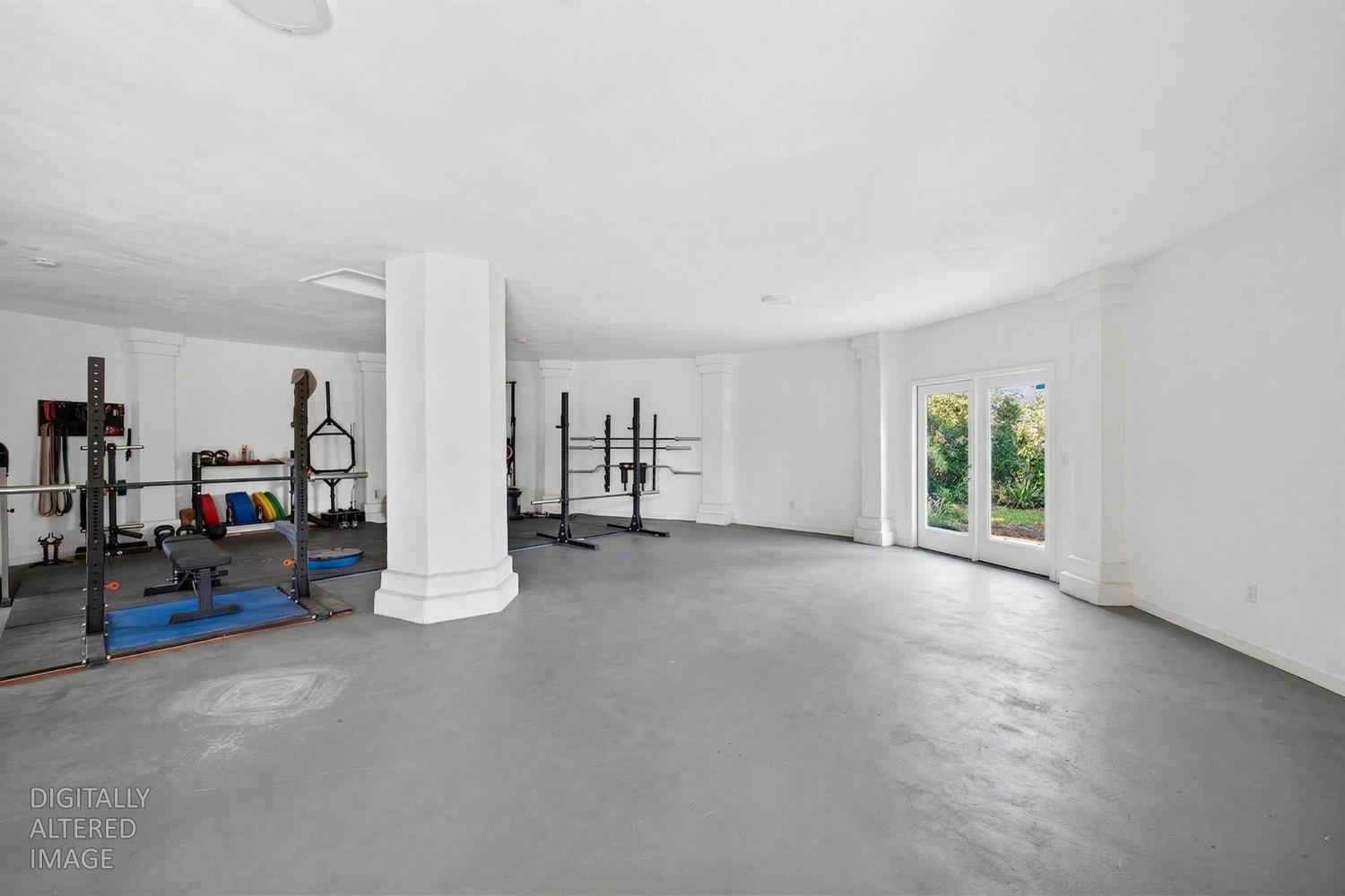 19195 Dahlin Rd, Escalon, CA 95320