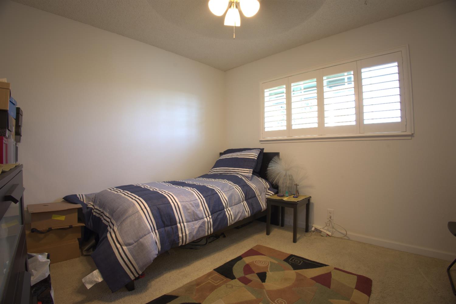 19195 Dahlin Rd, Escalon, CA 95320