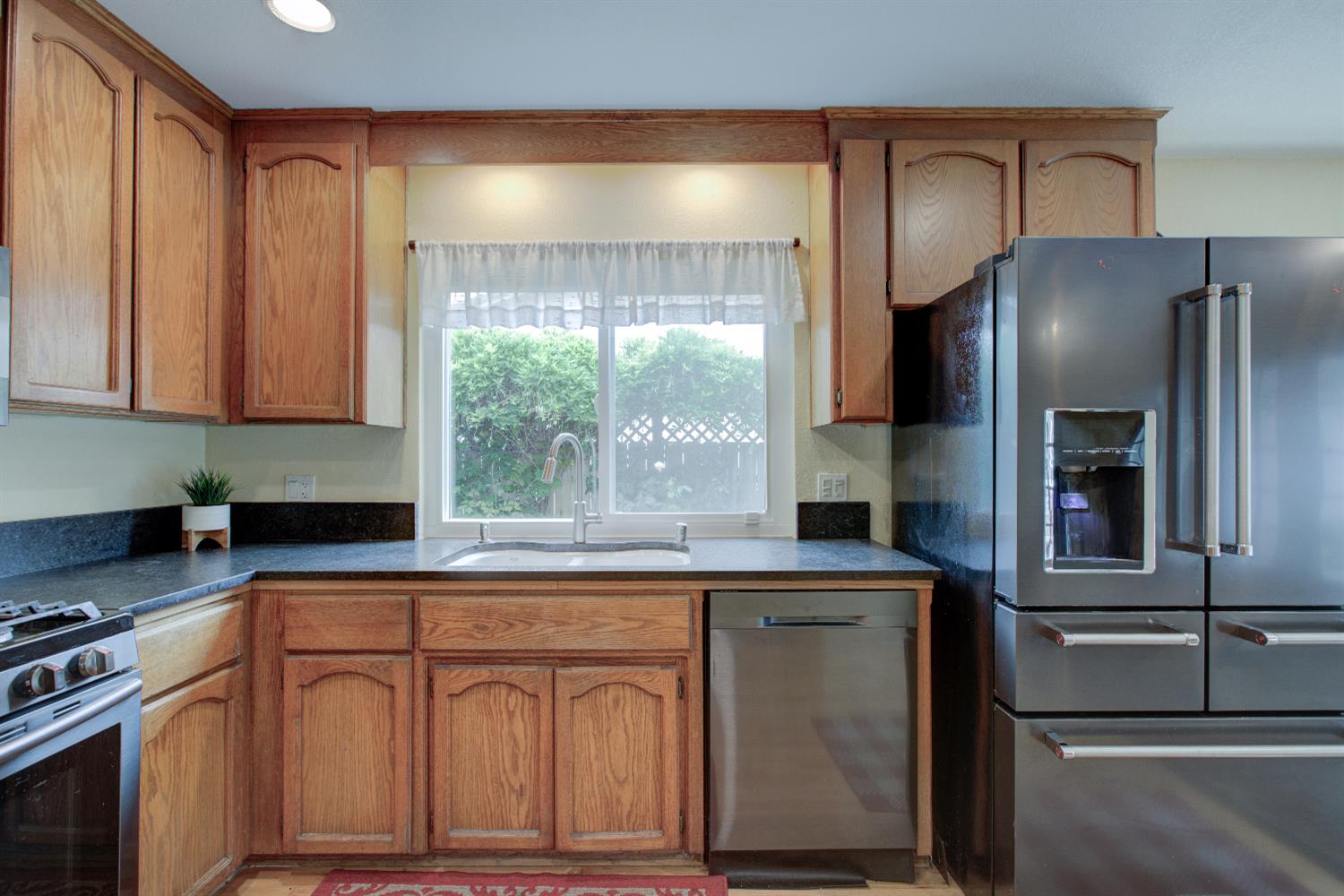 974 San Miguel Pl, Manteca, CA 95336