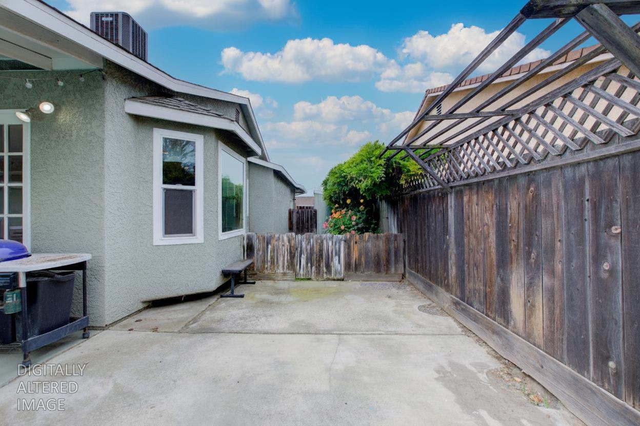 974 San Miguel Pl, Manteca, CA 95336