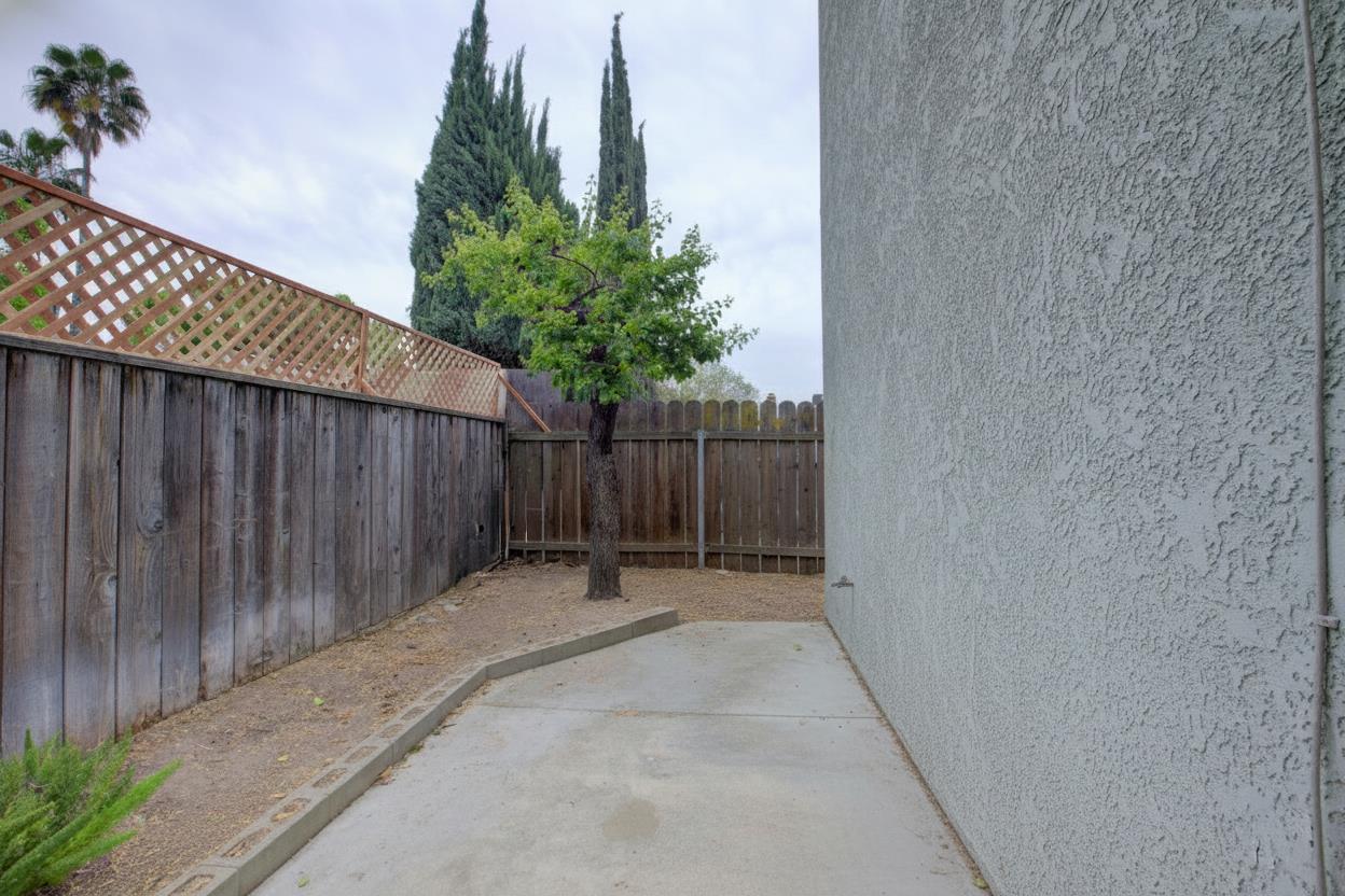 974 San Miguel Pl, Manteca, CA 95336