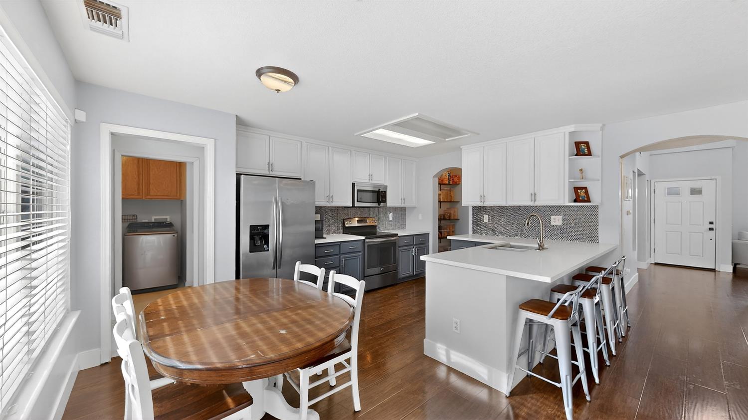 4224 Mount Pleasant Dr, Modesto, CA 95357