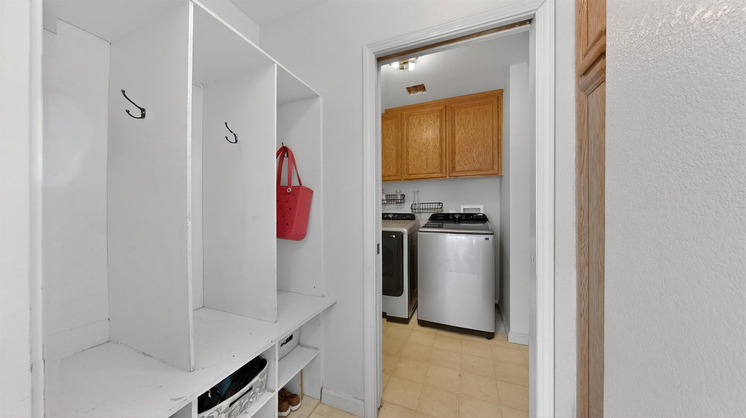 4224 Mount Pleasant Dr, Modesto, CA 95357